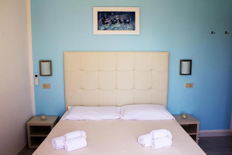 מילאנו מריטימה Golf & Beach Hotel מראה חיצוני תמונה