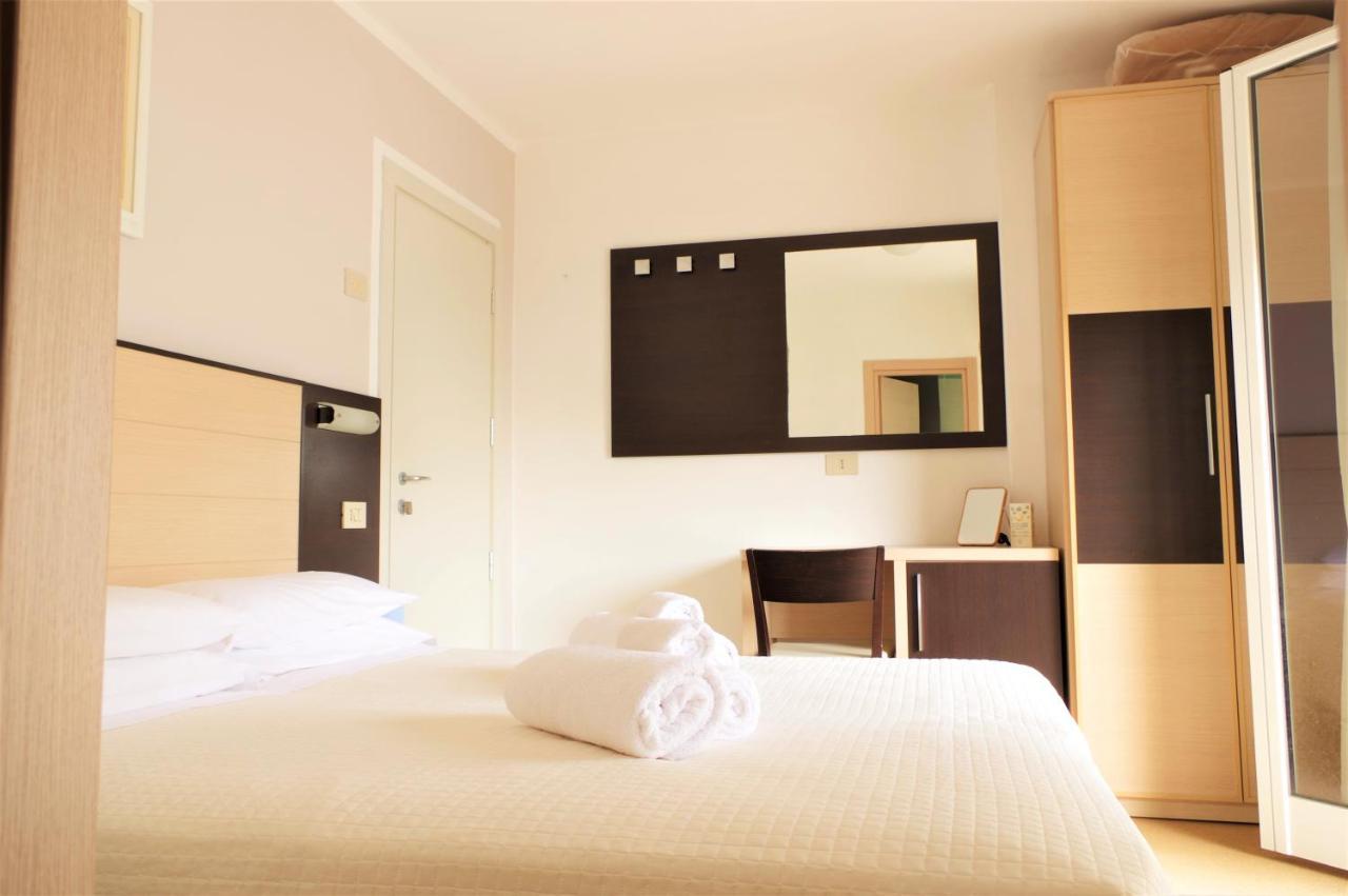 מילאנו מריטימה Golf & Beach Hotel מראה חיצוני תמונה