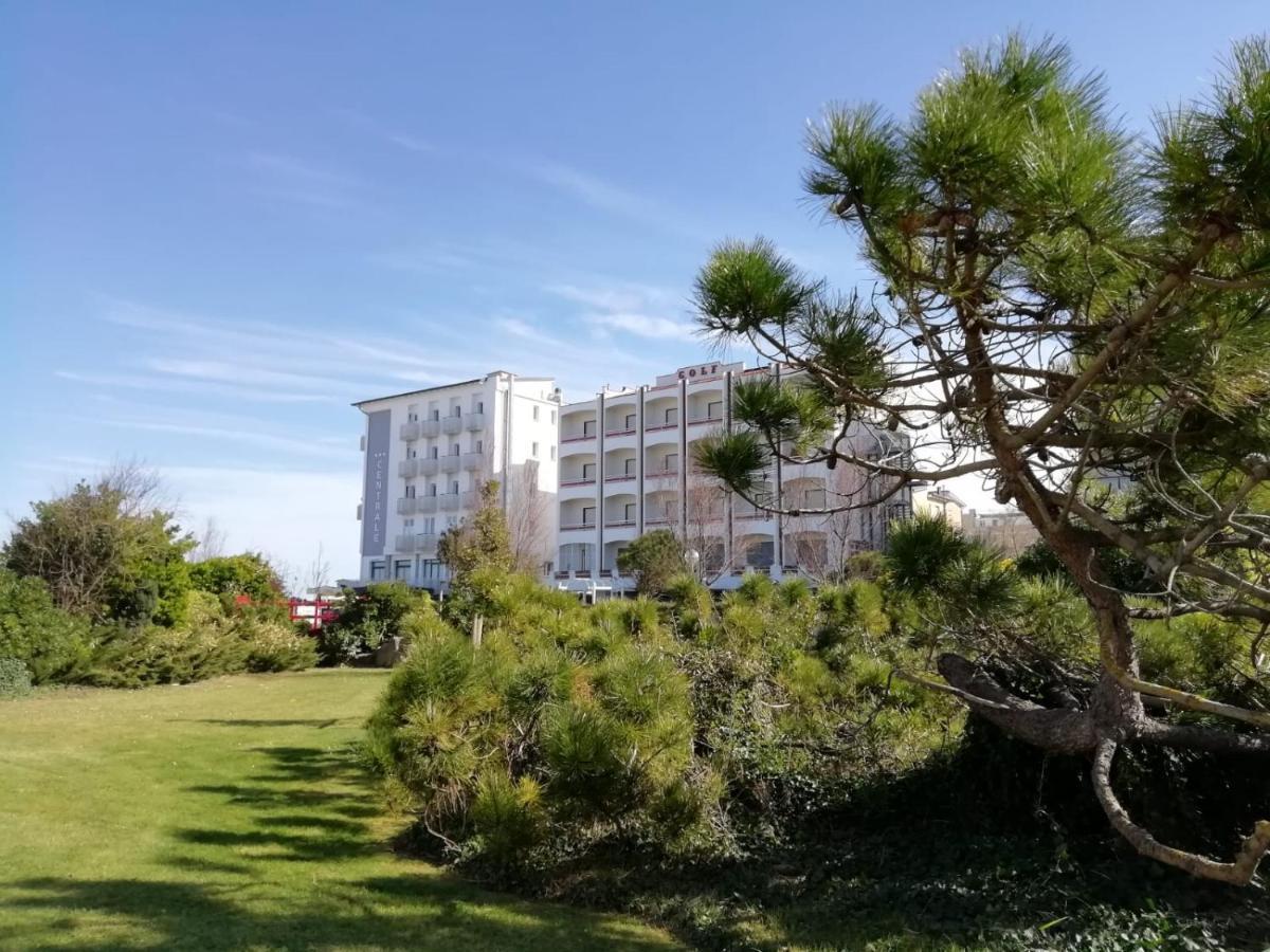 מילאנו מריטימה Golf & Beach Hotel מראה חיצוני תמונה